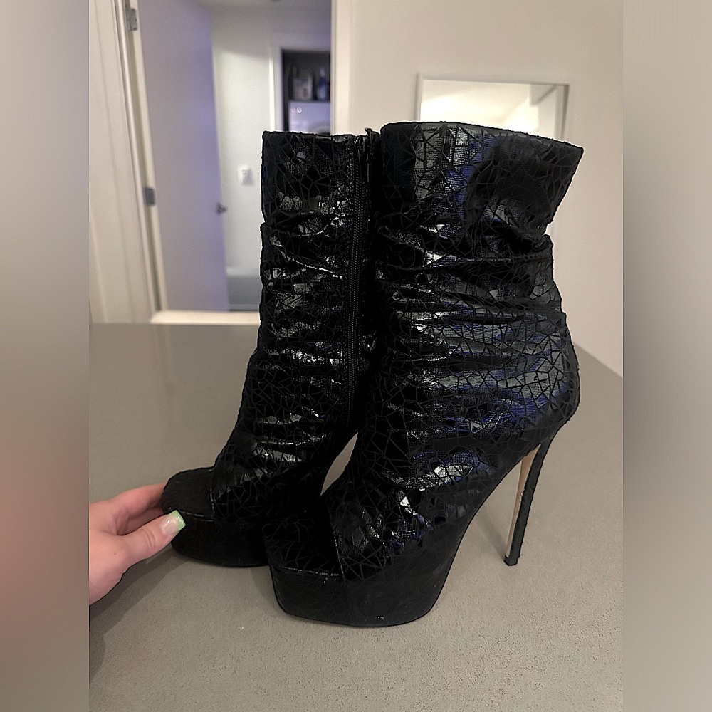 Brand new fashion nova heels